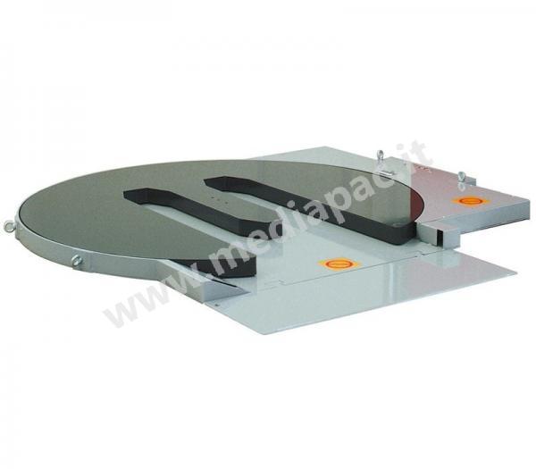 Tavola rotante aperta per carico del pacco tramite transpallet